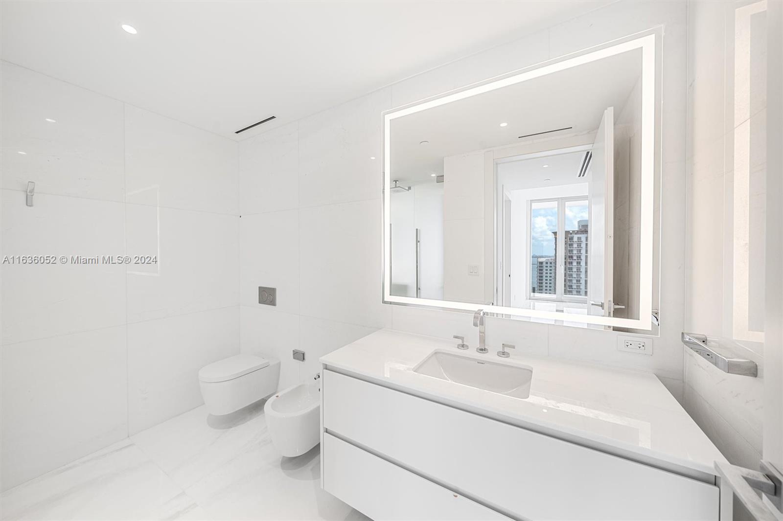 300 Biscayne Blvd Way # 3001