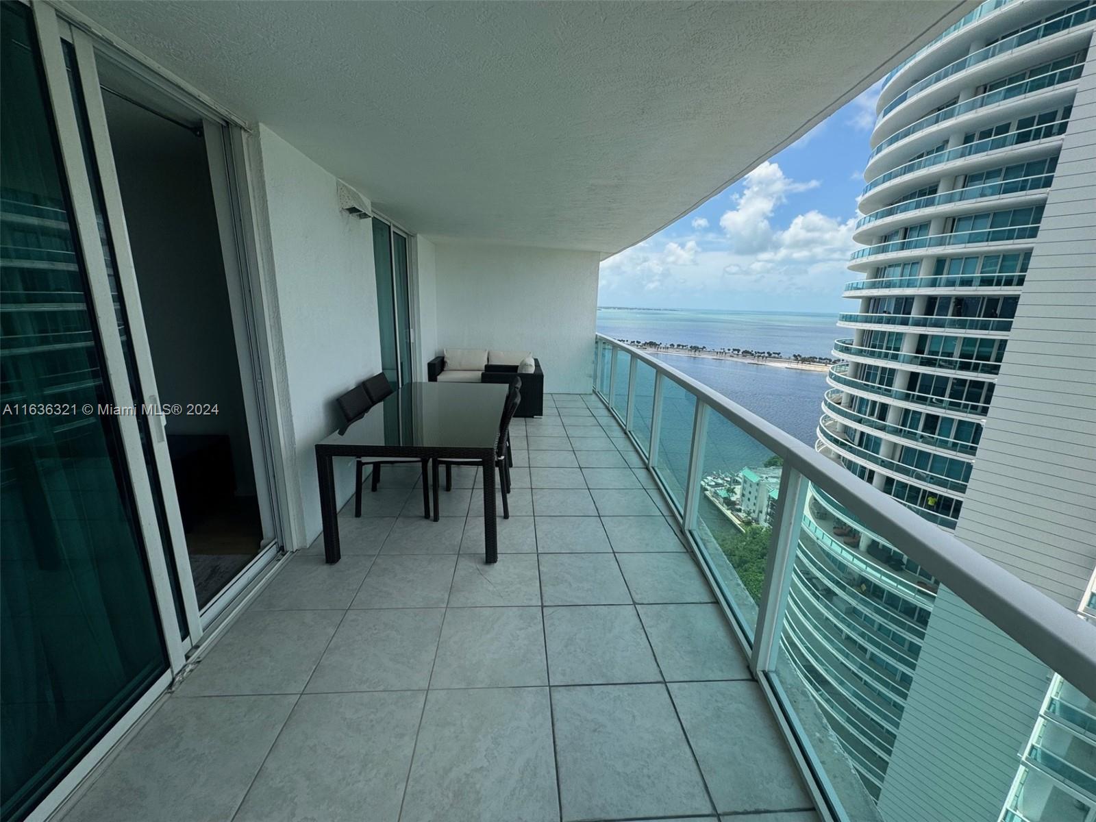 2101 Brickell Ave # 2410