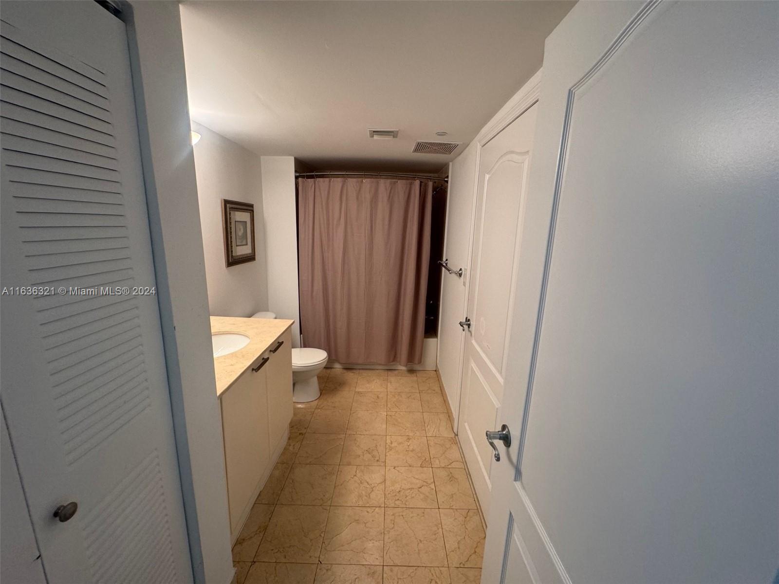 2101 Brickell Ave # 2410