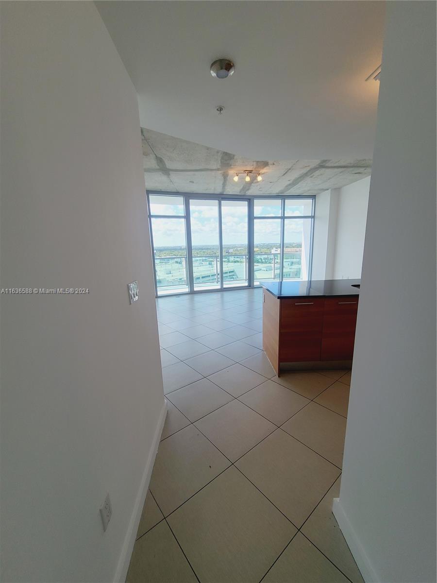 3301 NE 1 AVE # H1107