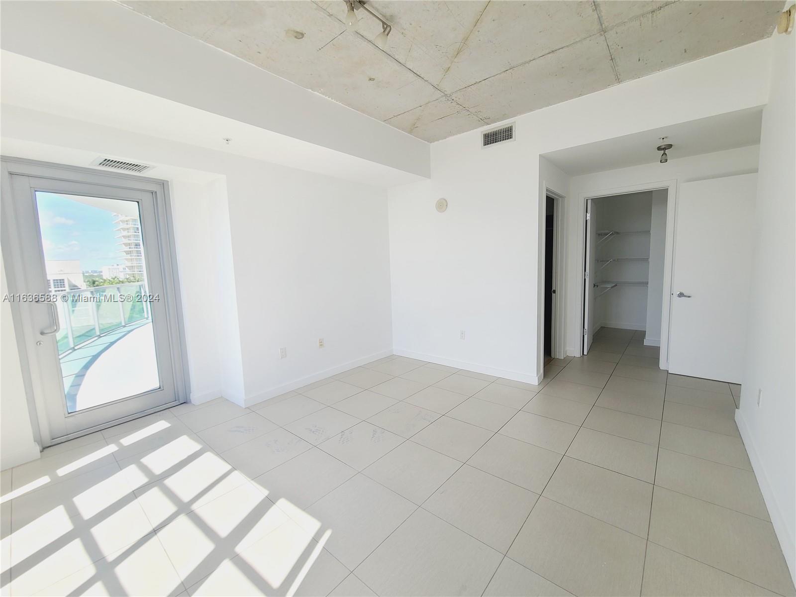 3301 NE 1 AVE # H1107