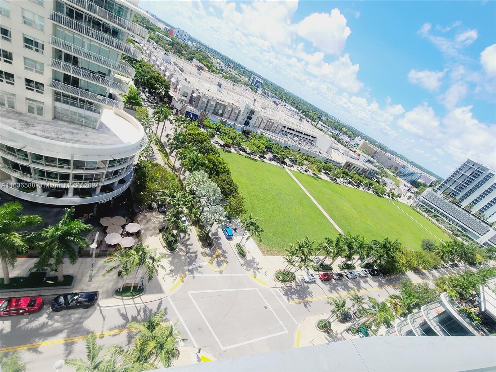 3301 NE 1 AVE # H1107