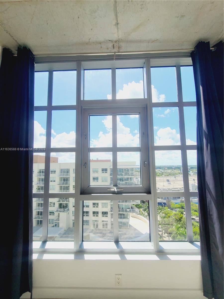 3301 NE 1 AVE # H1107