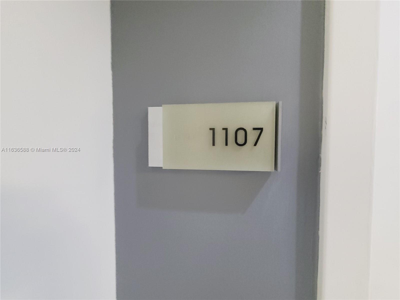 3301 NE 1 AVE # H1107