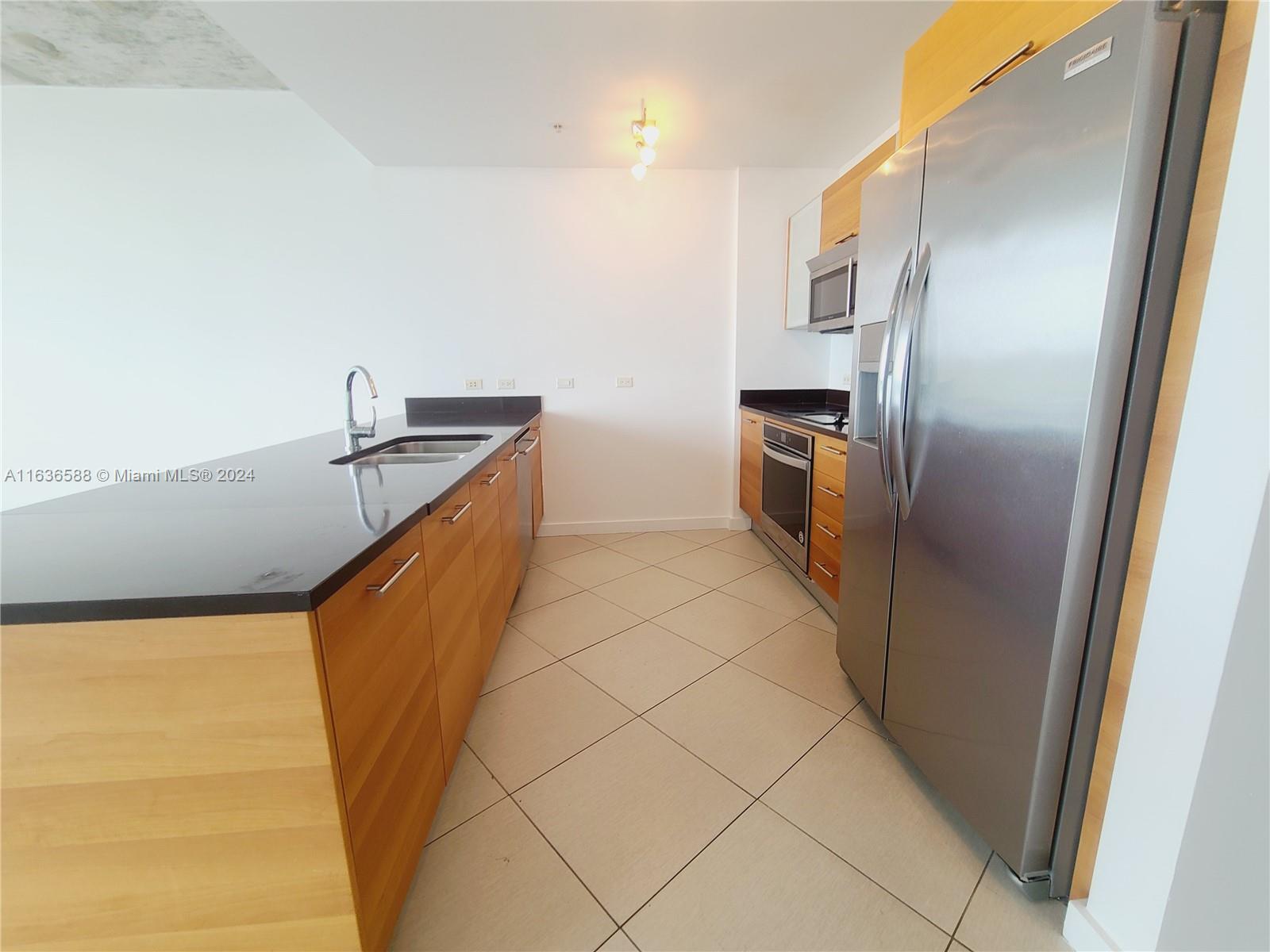 3301 NE 1 AVE # H1107