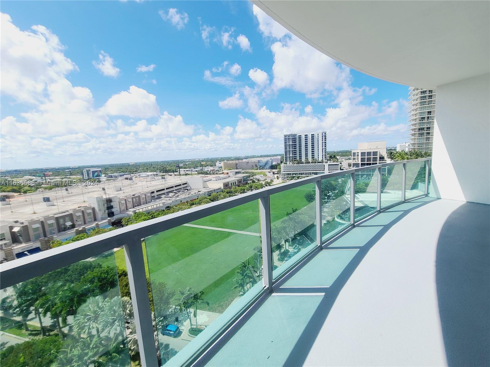 3301 NE 1 AVE # H1107