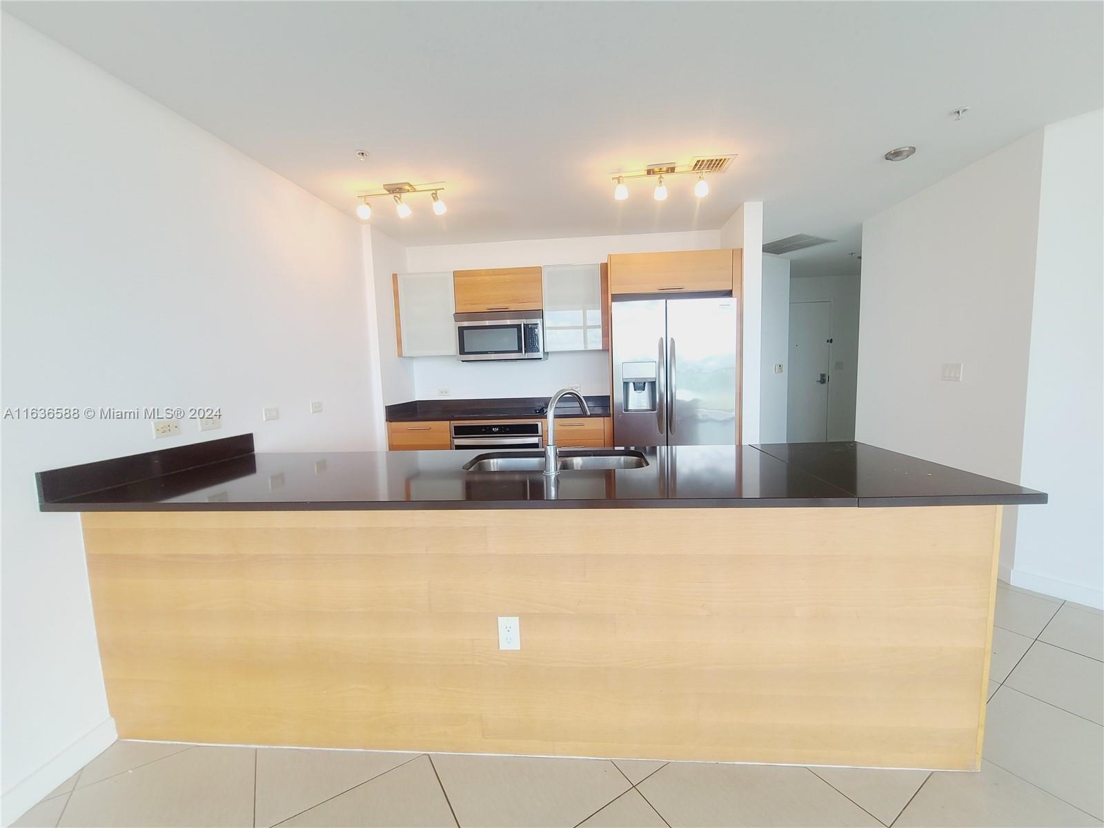 3301 NE 1 AVE # H1107