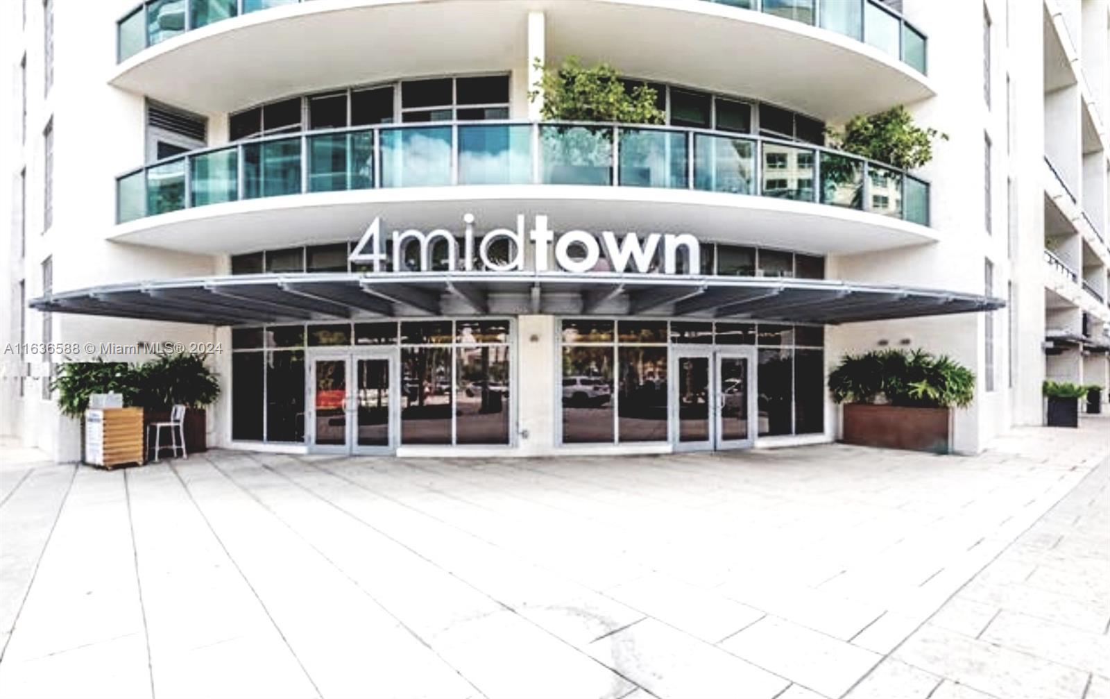 3301 NE 1 AVE # H1107