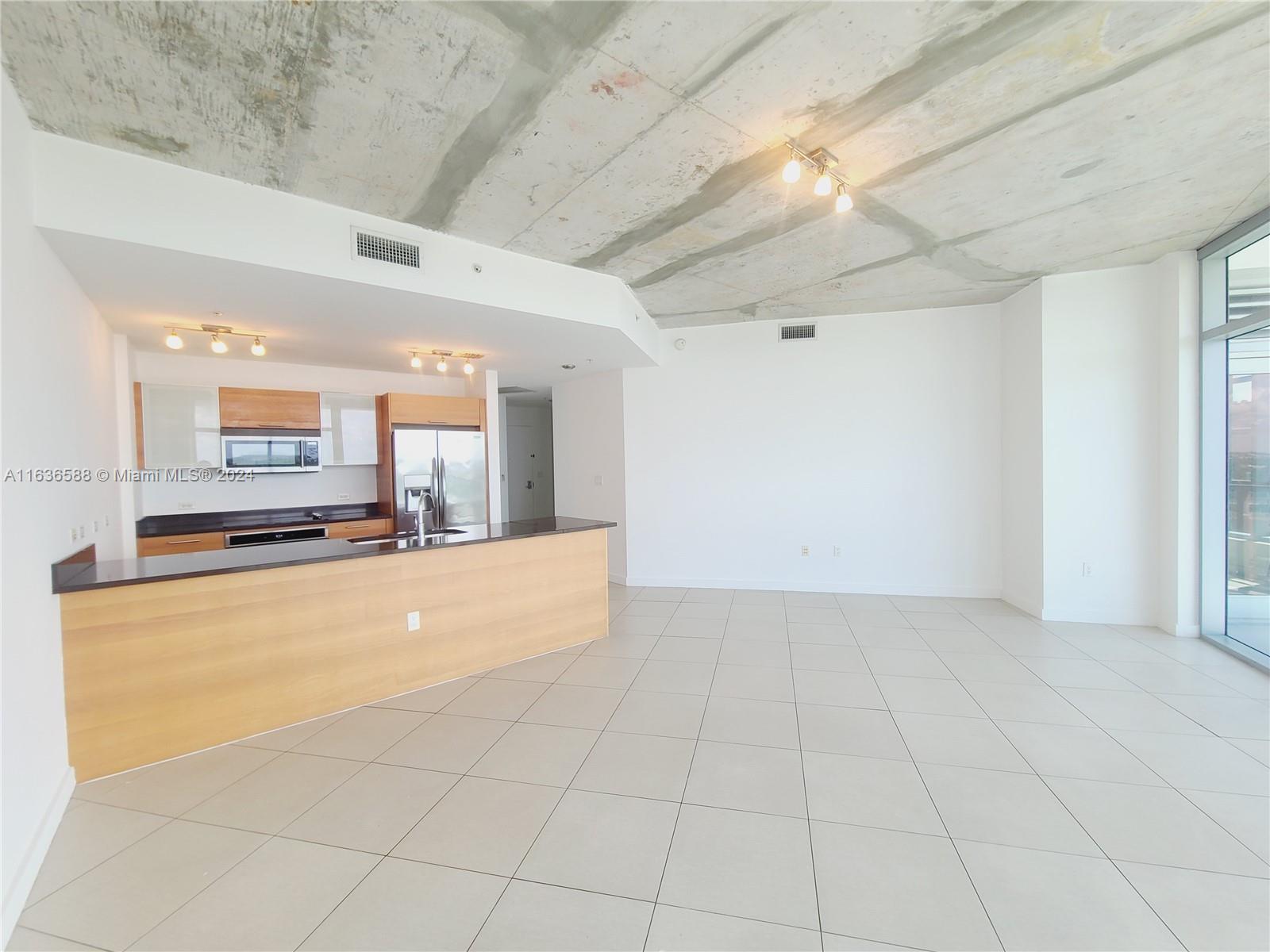 3301 NE 1 AVE # H1107