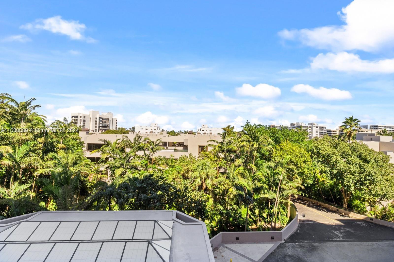 151 Crandon Blvd # 526
