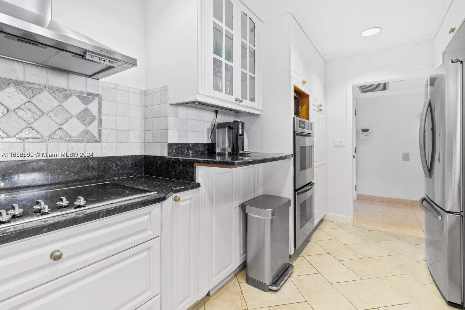 151 Crandon Blvd # 526