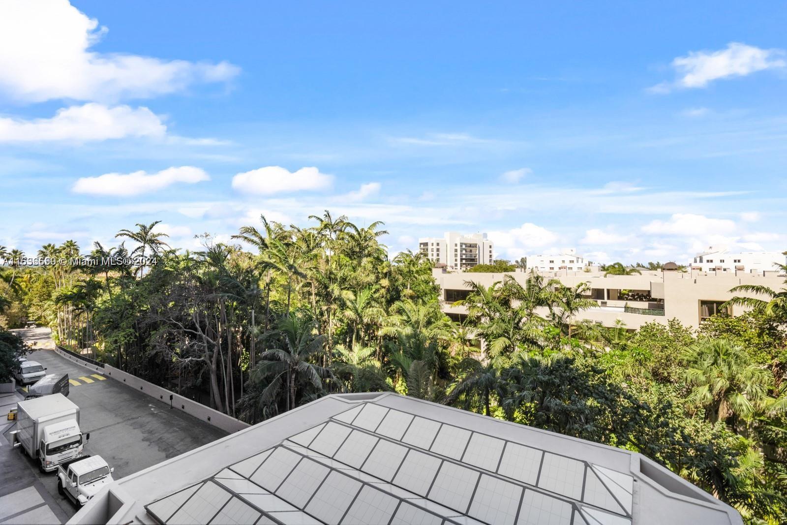 151 Crandon Blvd # 526