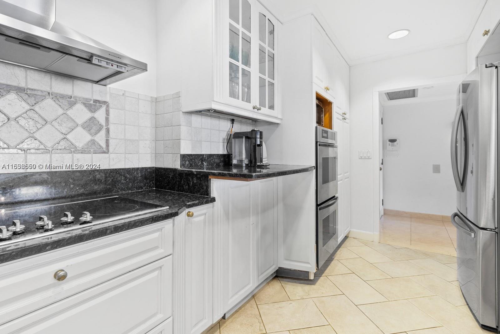151 Crandon Blvd # 526