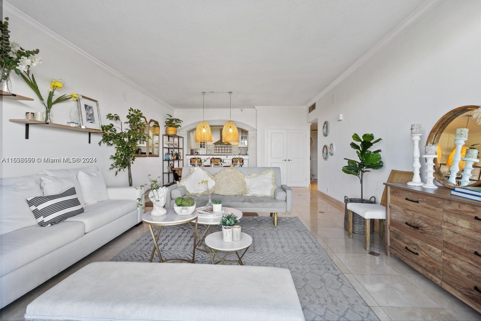 151 Crandon Blvd # 526