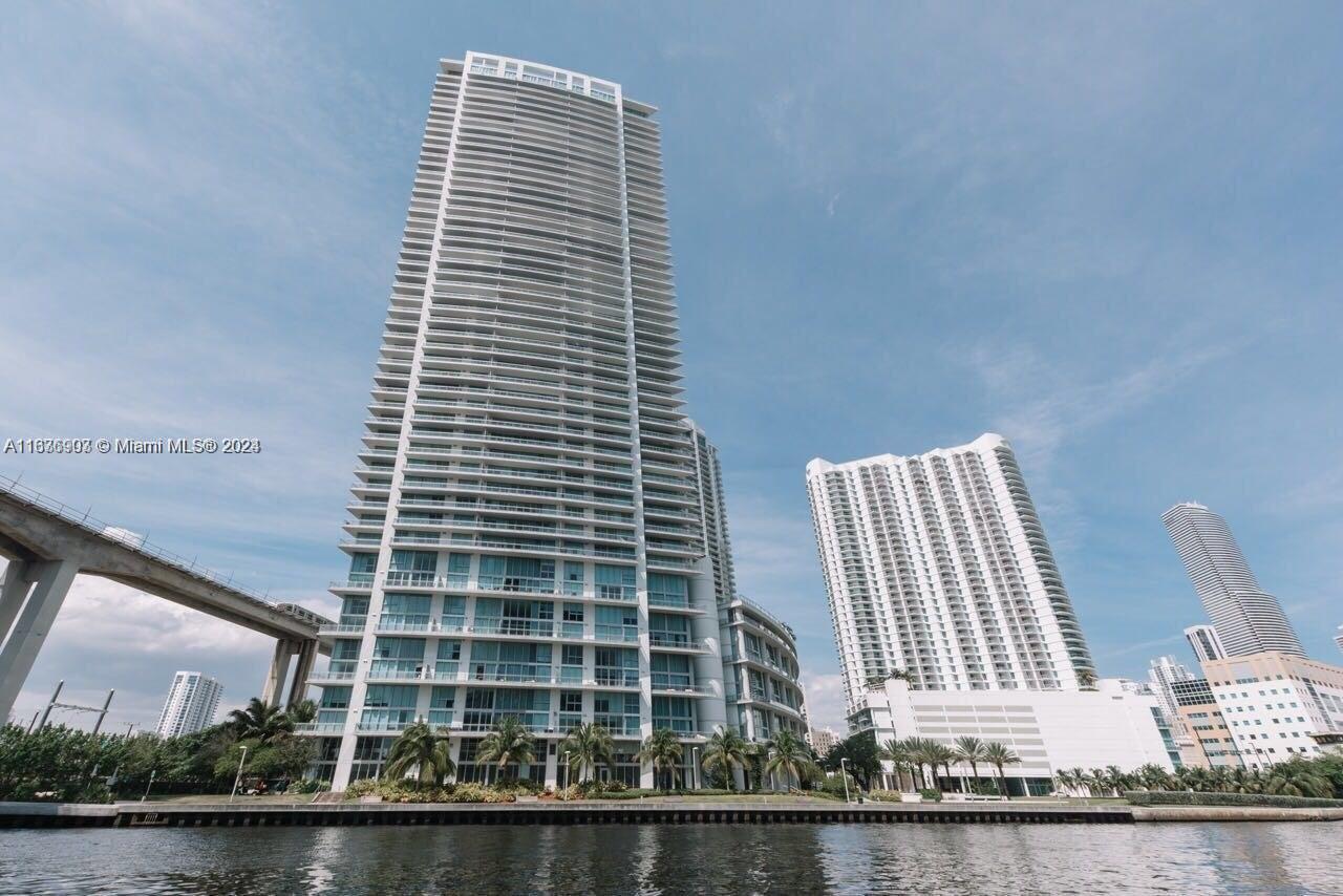 92 SW 3rd St # 3804