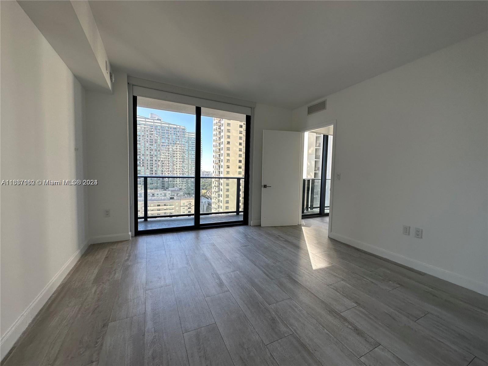 55 SW 9th St # 1906