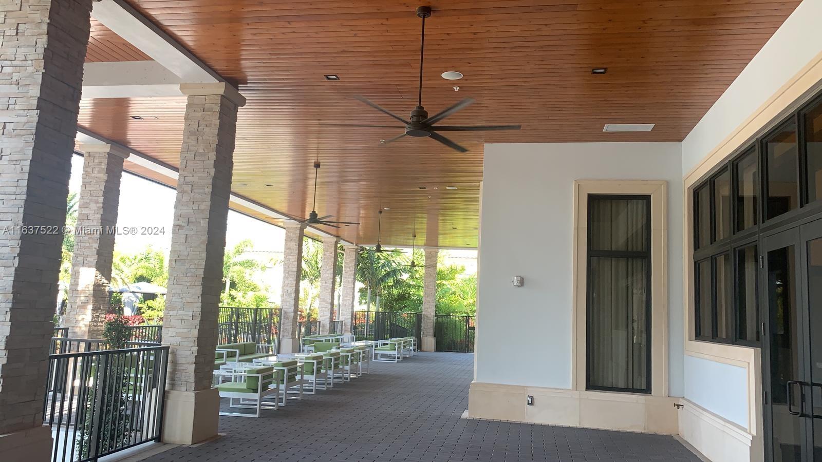 8039 NW 104th Ave # 2