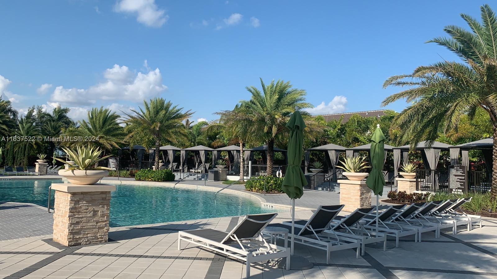 8039 NW 104th Ave # 2