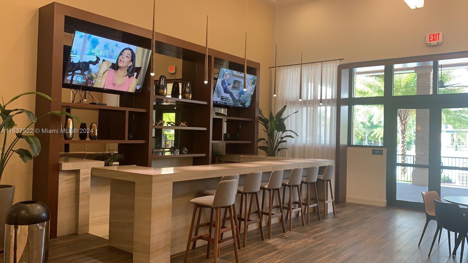 8039 NW 104th Ave # 2