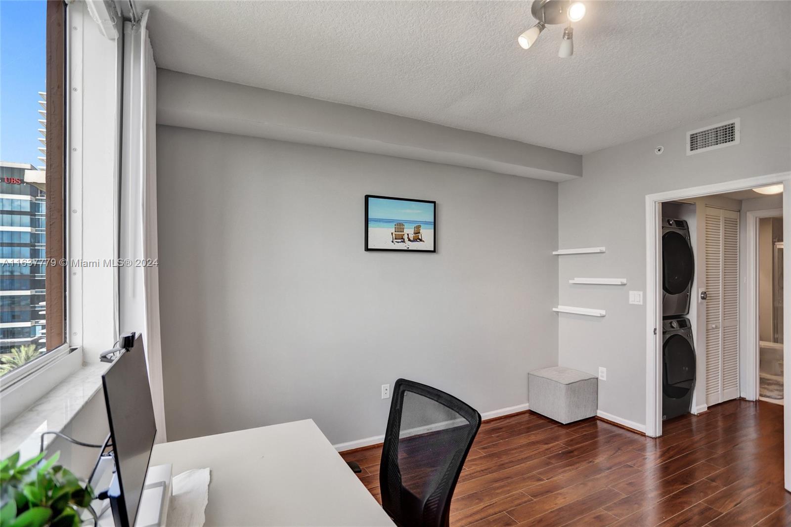 18800 NE 29th Ave # 804