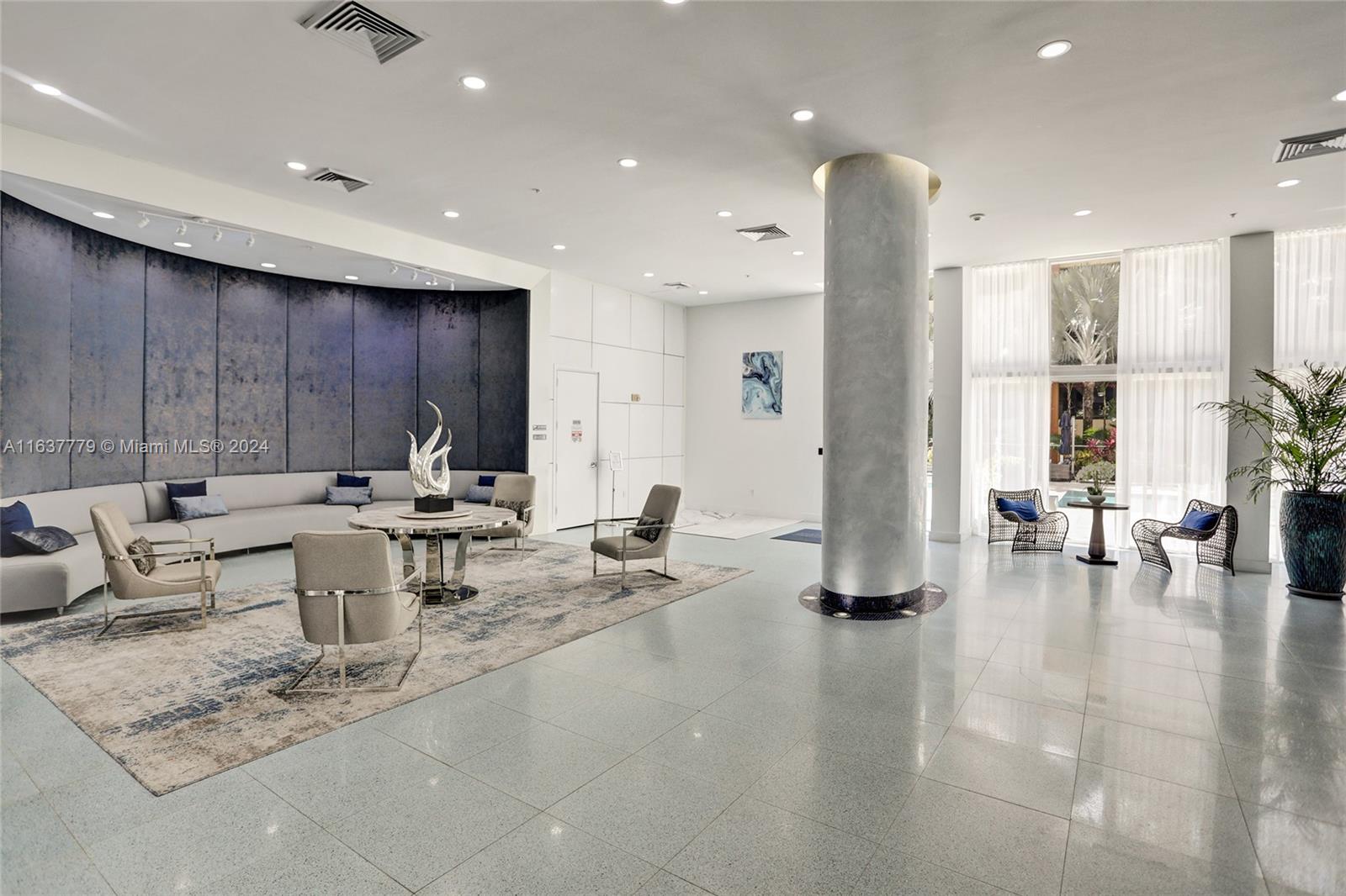 18800 NE 29th Ave # 804