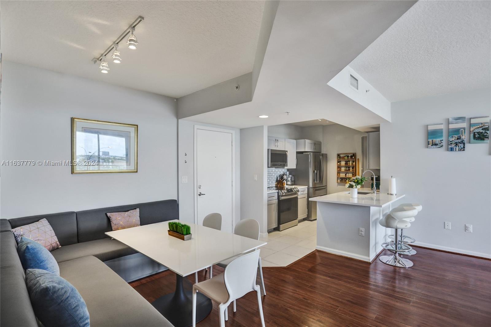 18800 NE 29th Ave # 804