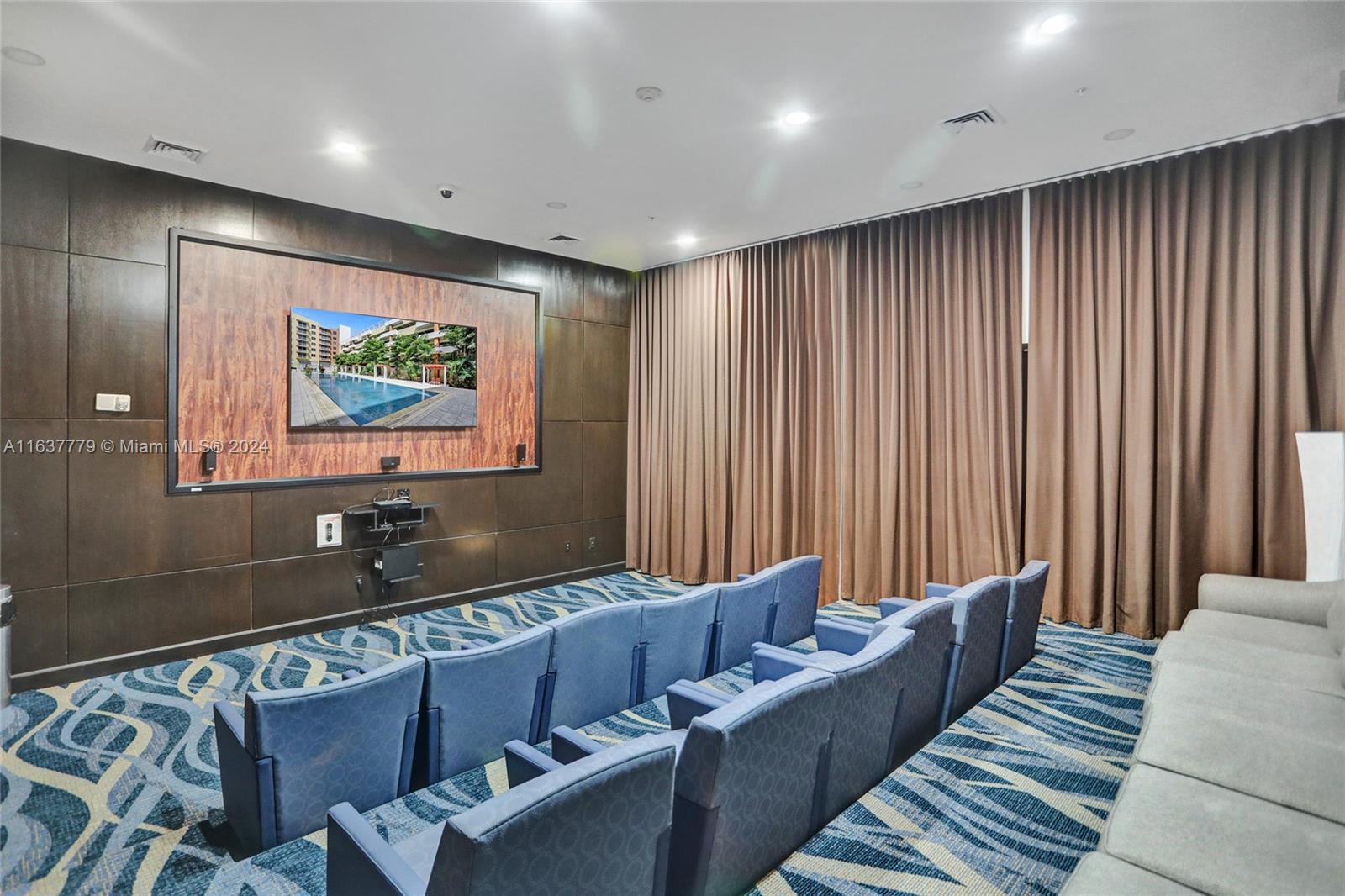 18800 NE 29th Ave # 804