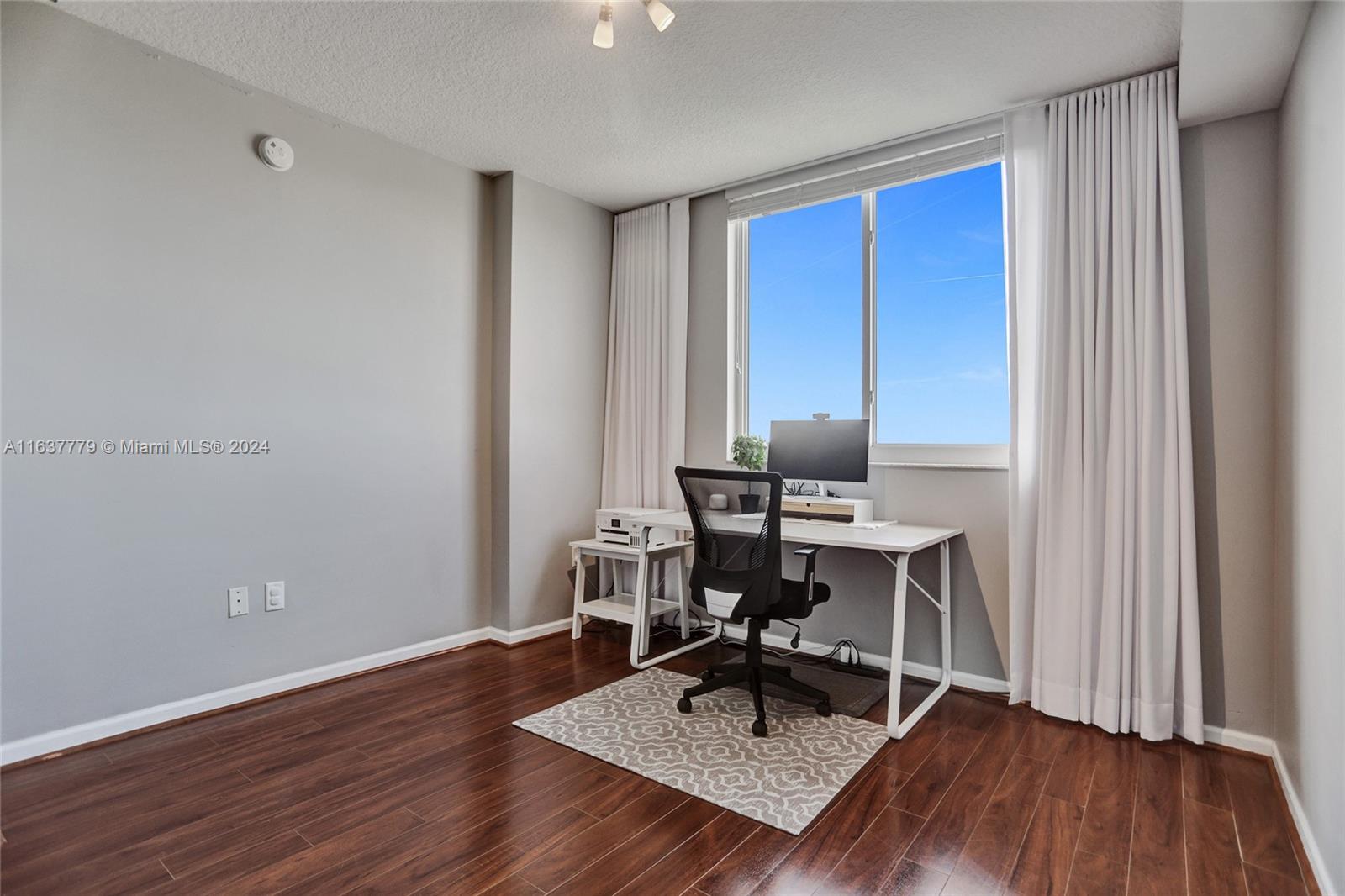 18800 NE 29th Ave # 804