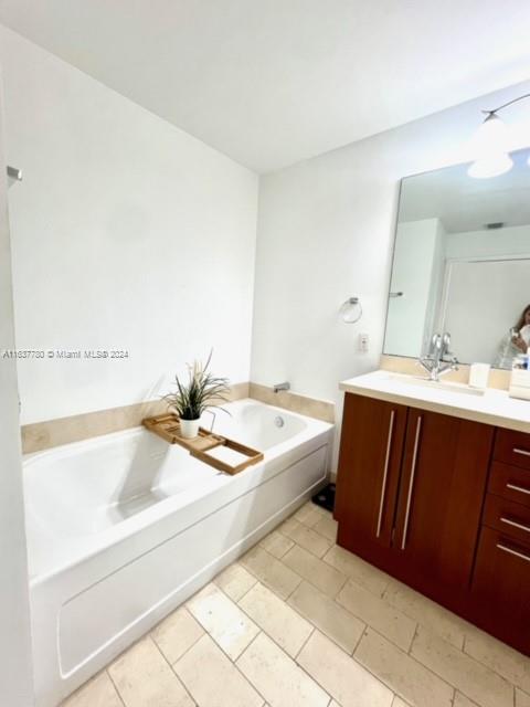 79 SW 12th St # 2010