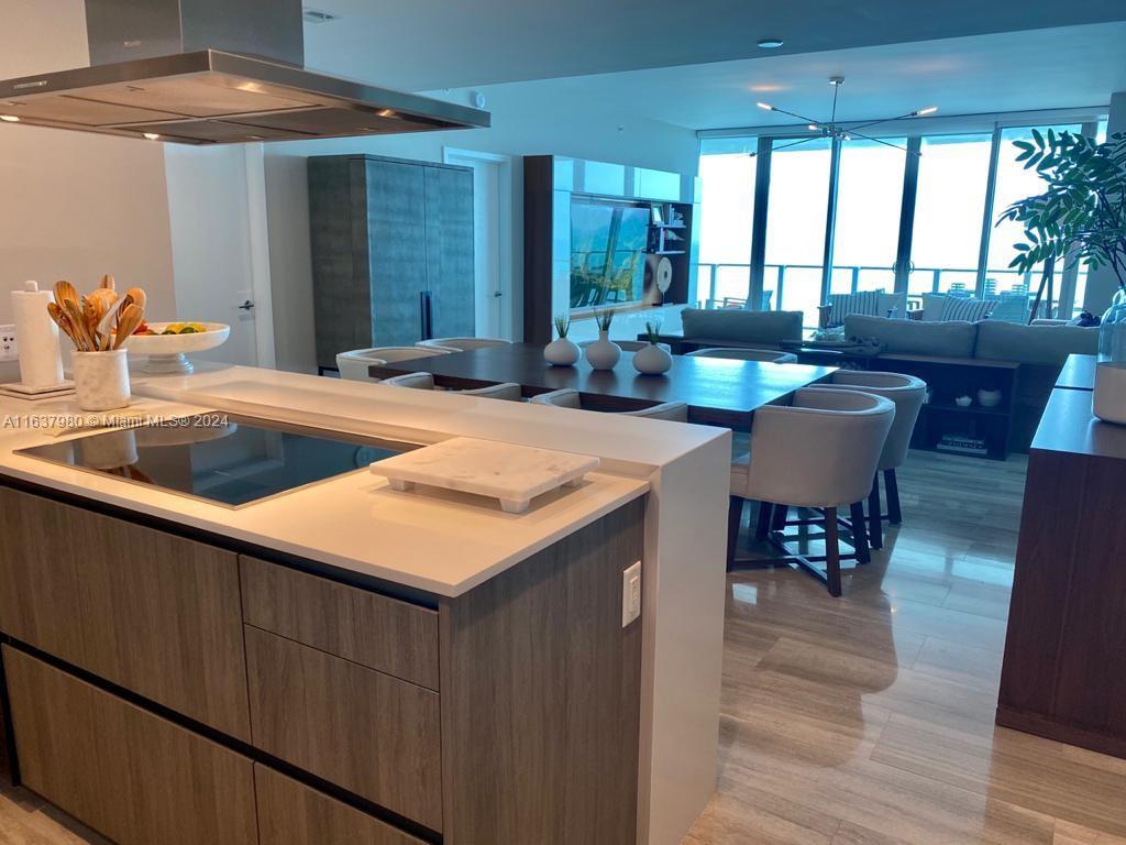 350 Ocean Dr # 1204N