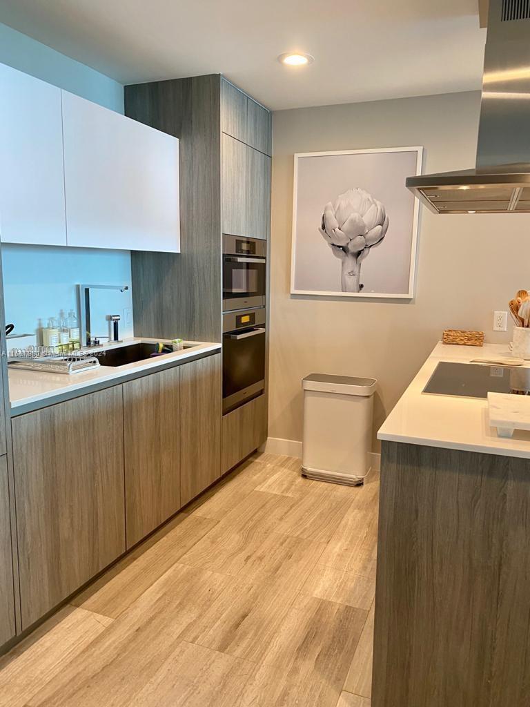 350 Ocean Dr # 1204N