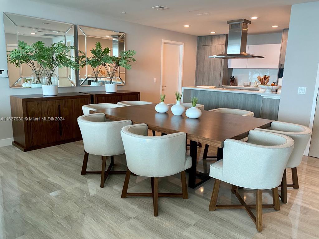 350 Ocean Dr # 1204N