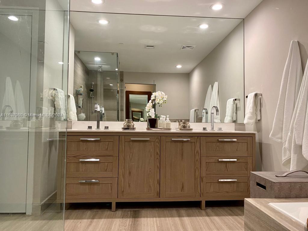 350 Ocean Dr # 1204N