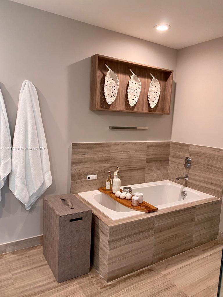 350 Ocean Dr # 1204N