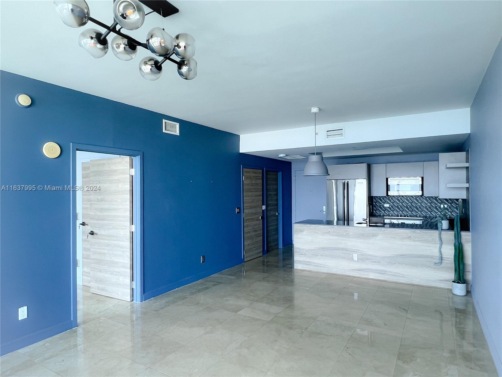 888 Biscayne Blvd # 3211