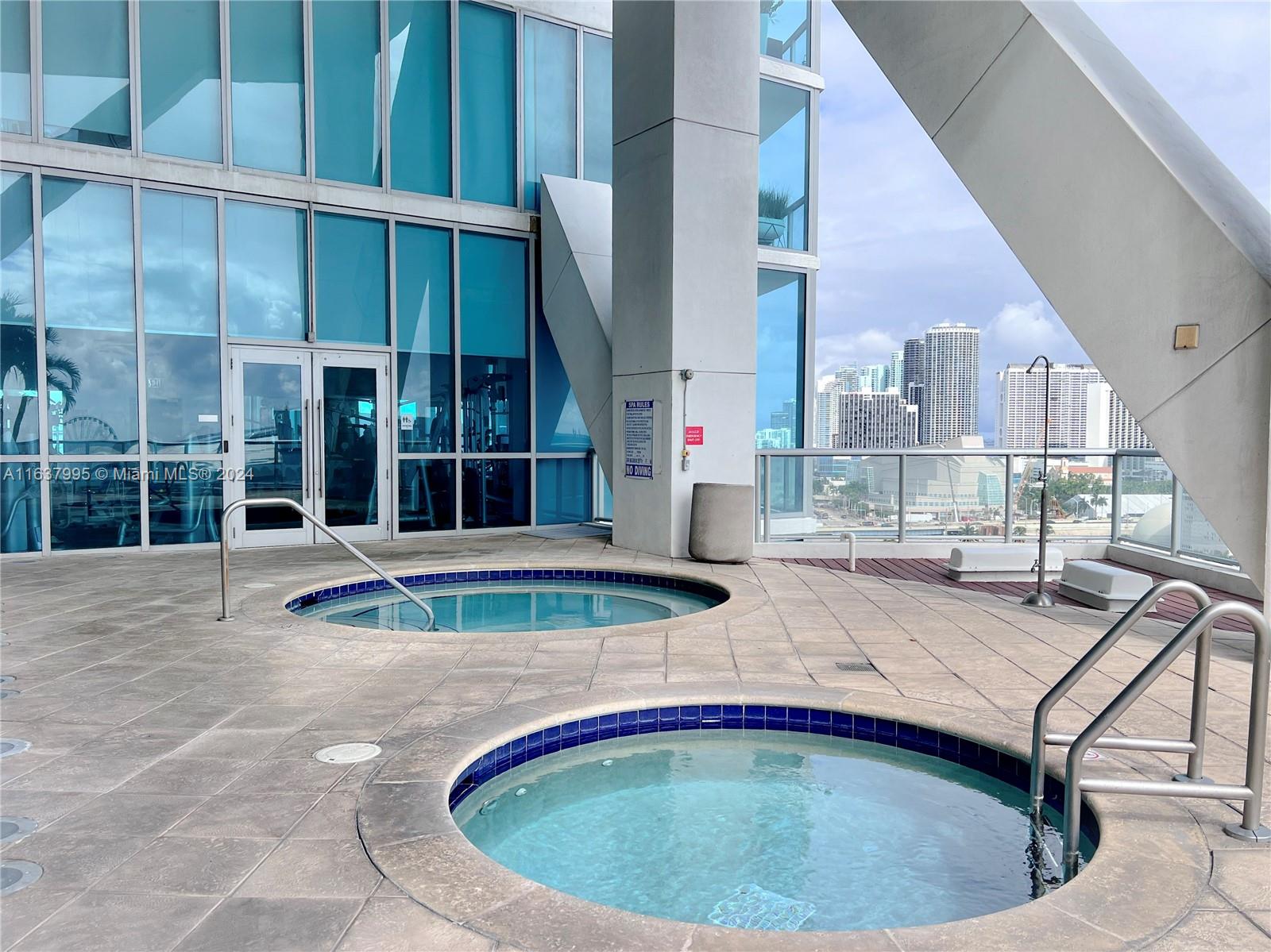 888 Biscayne Blvd # 3211