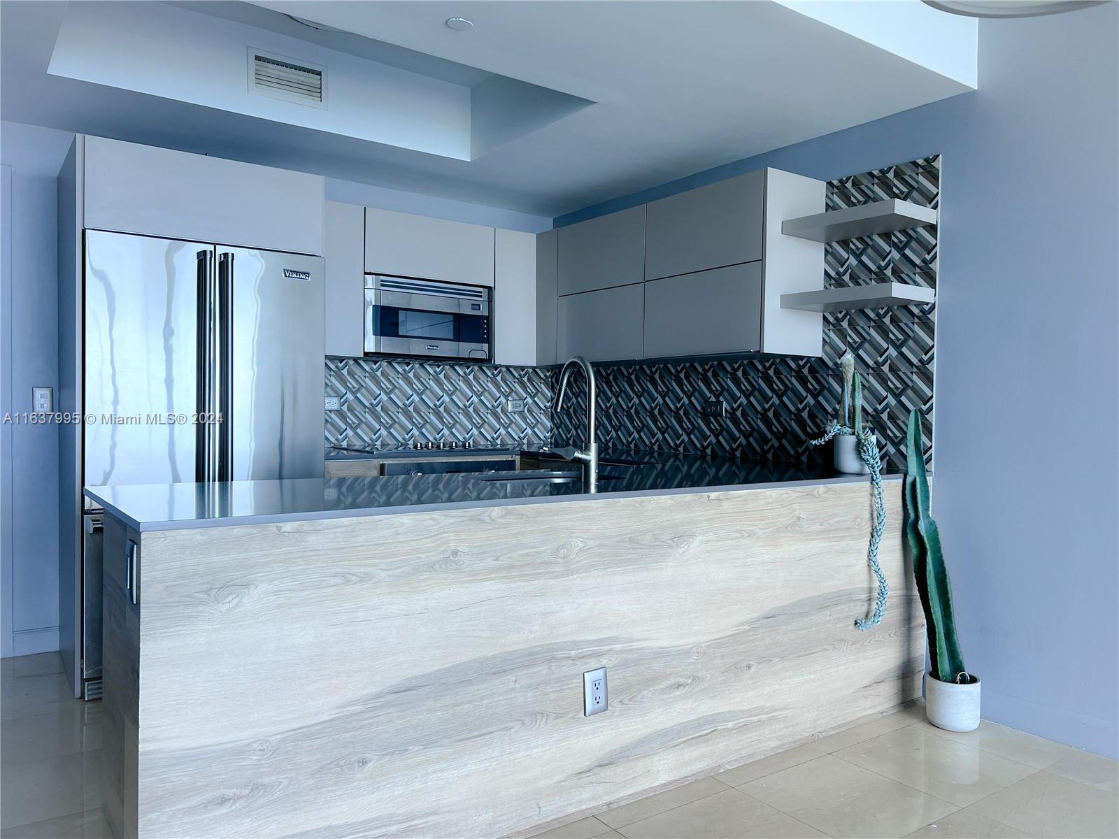 888 Biscayne Blvd # 3211