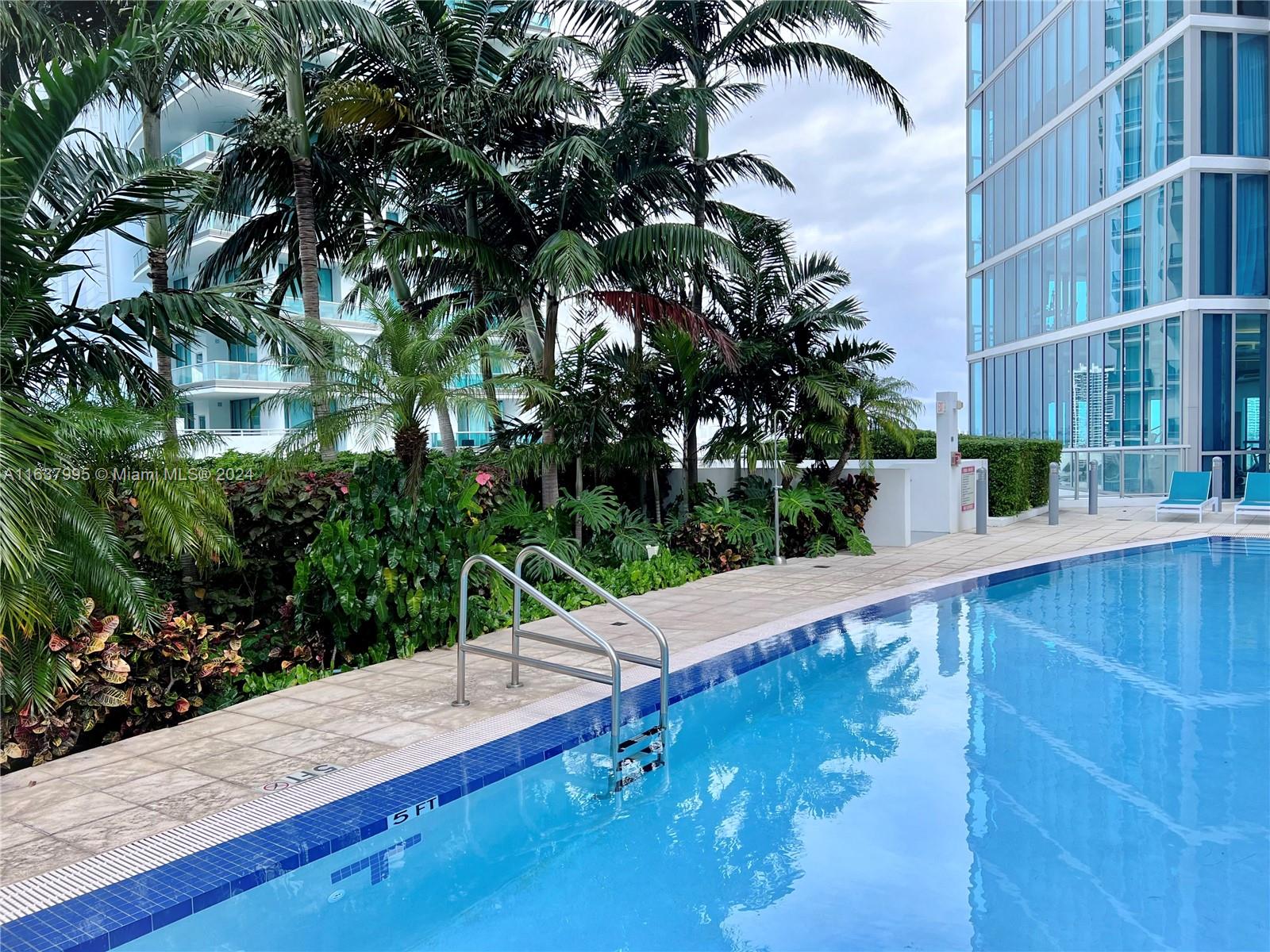 888 Biscayne Blvd # 3211