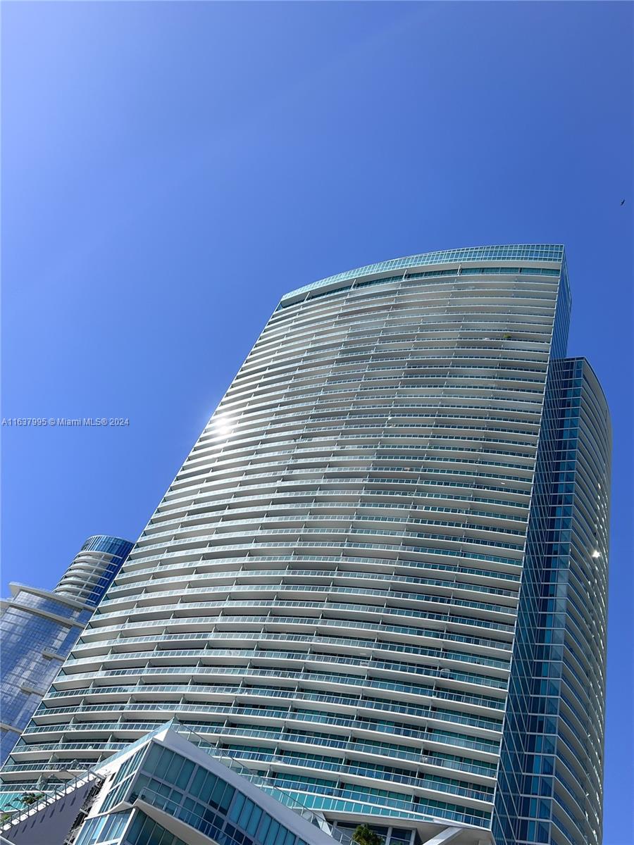 888 Biscayne Blvd # 3211
