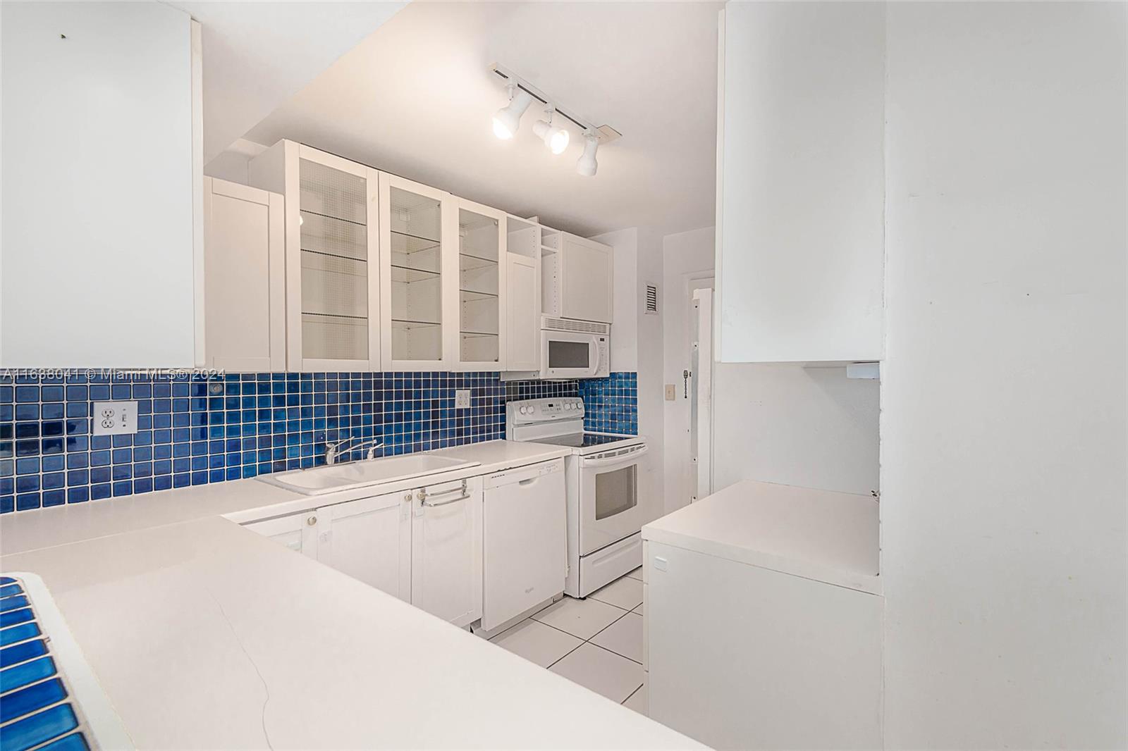 150 Ocean Lane Dr # 10H