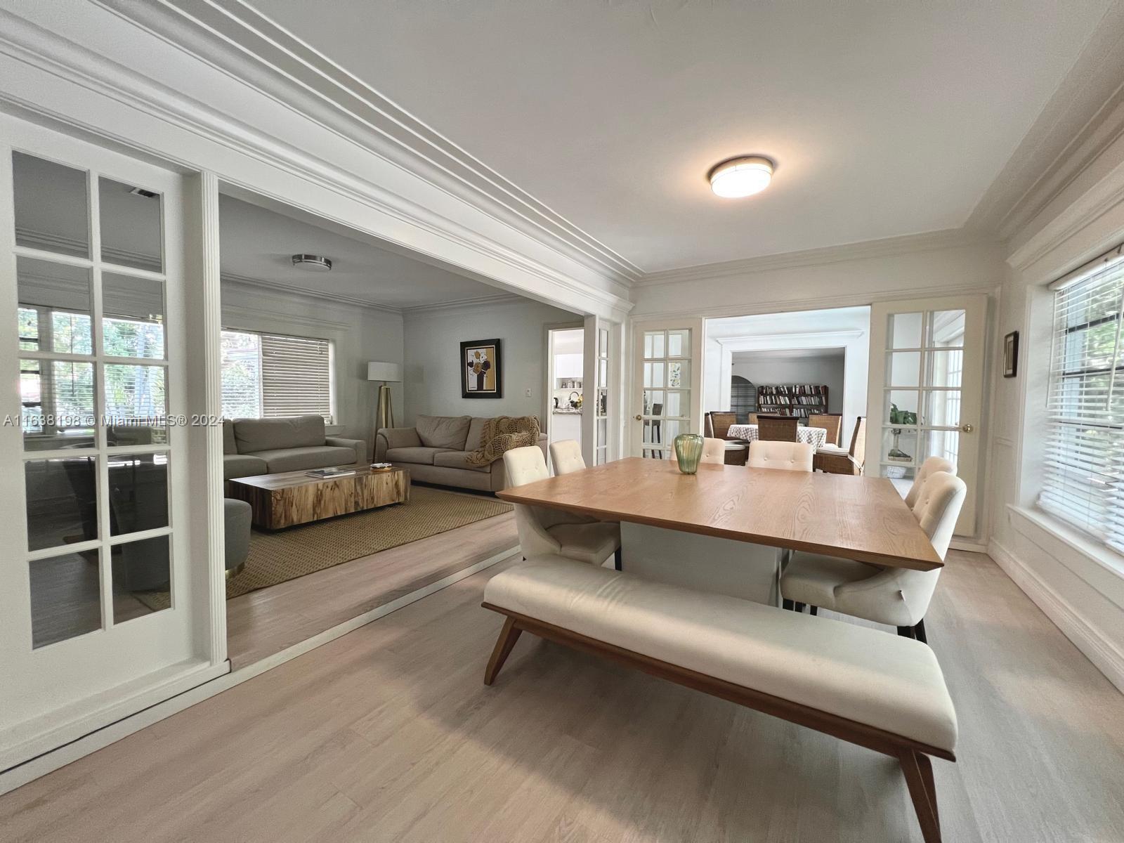 5209 Riviera Dr # 5209