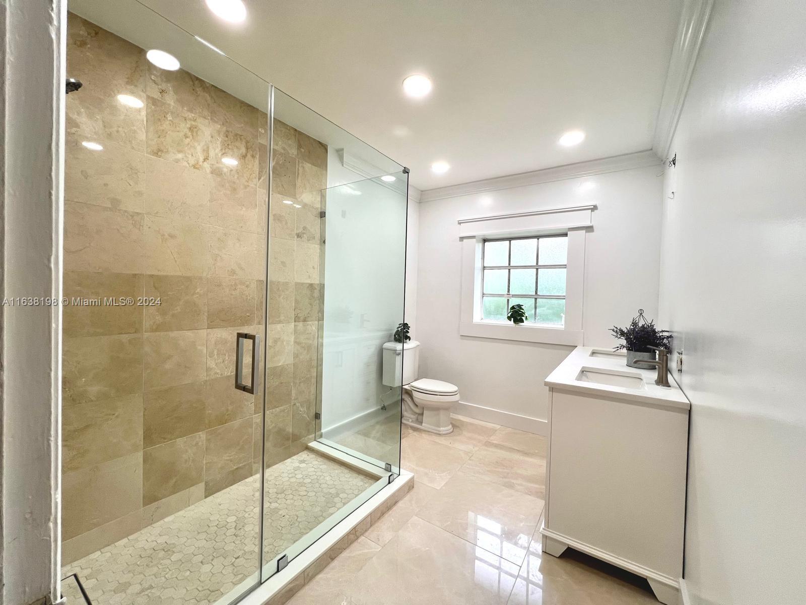 5209 Riviera Dr # 5209