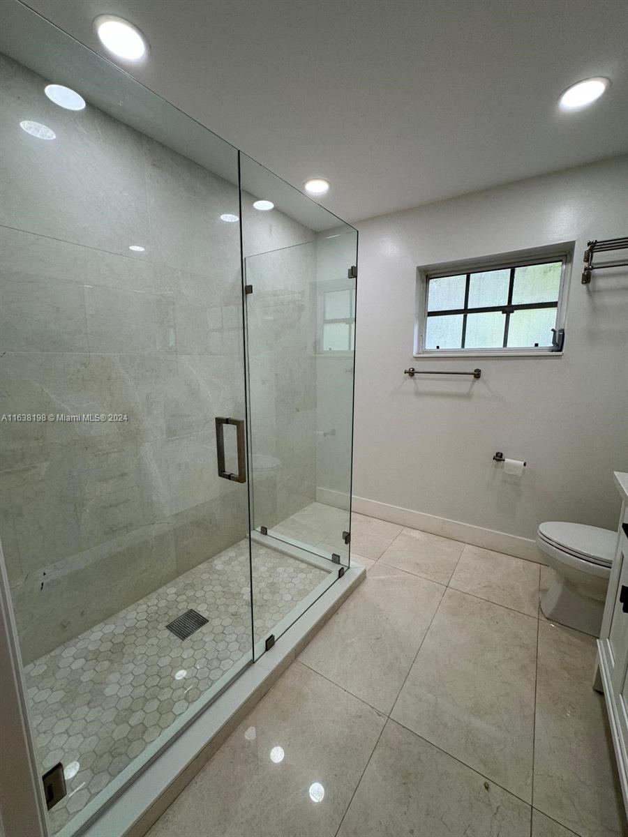 5209 Riviera Dr # 5209