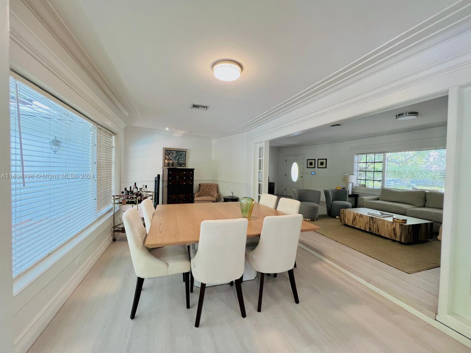 5209 Riviera Dr # 5209