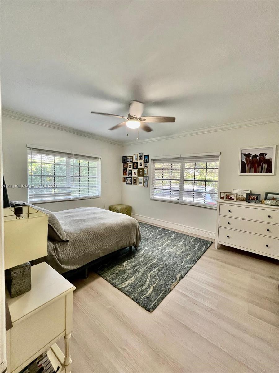 5209 Riviera Dr # 5209