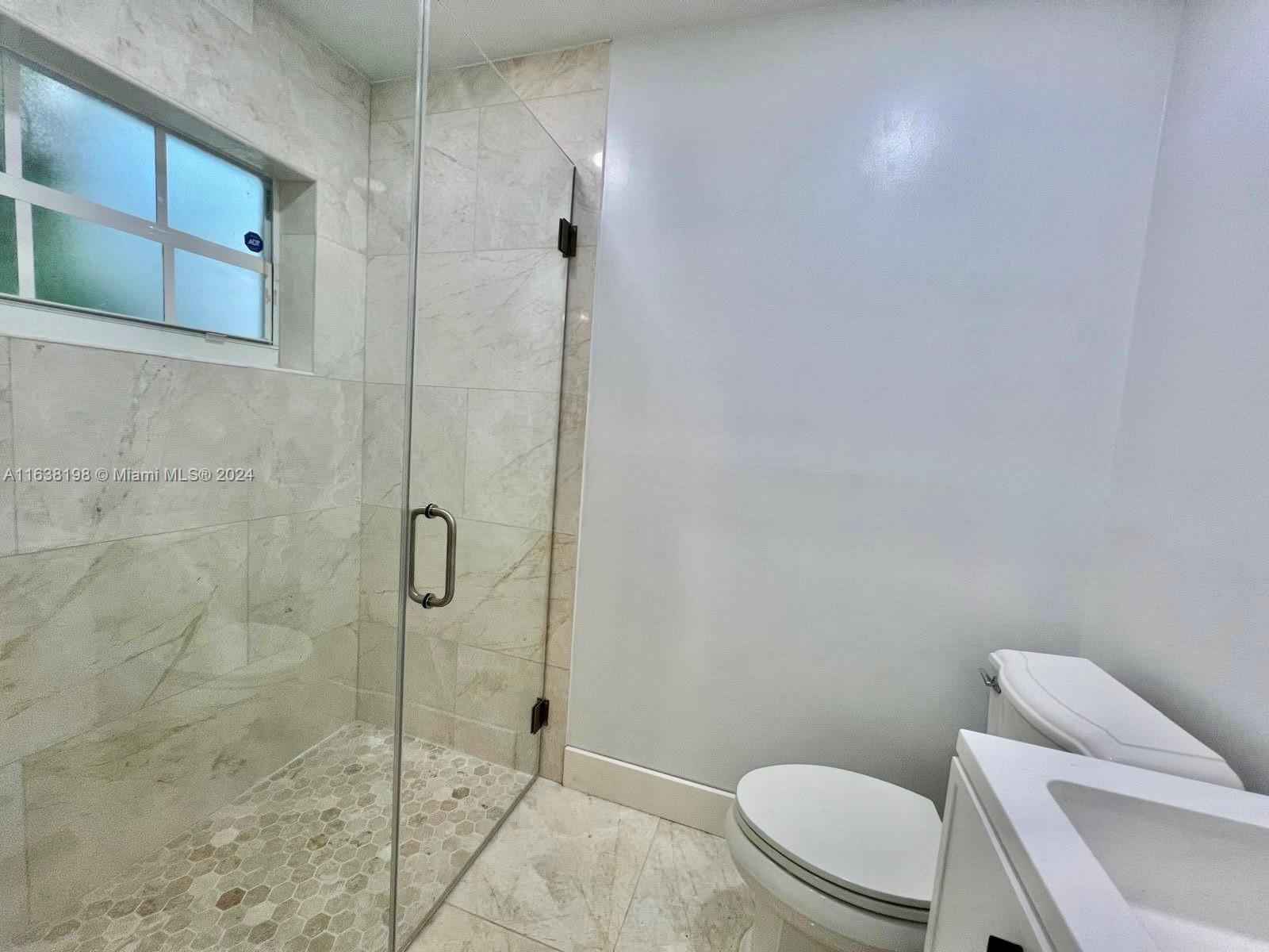 5209 Riviera Dr # 5209