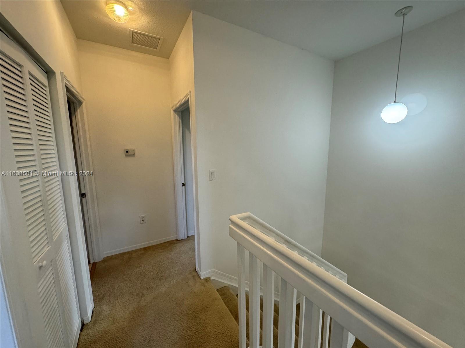 960 SW 143rd Ave # 2204