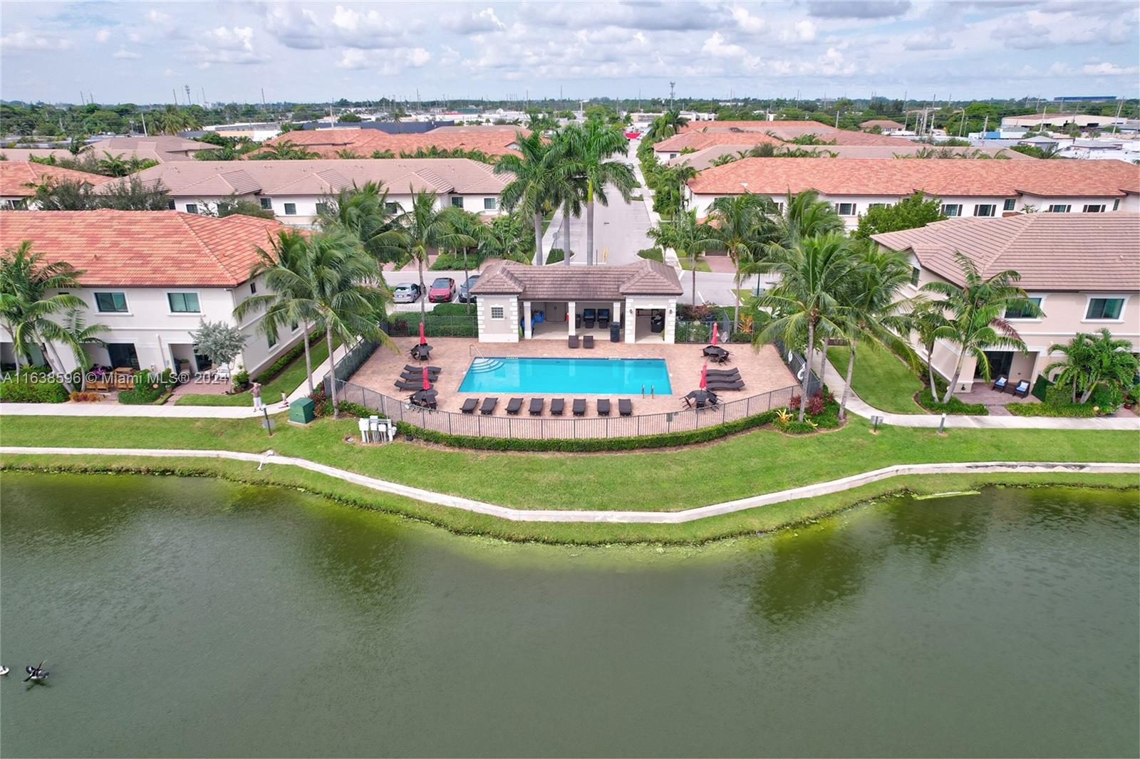 4204 N Dixie Hwy # 4