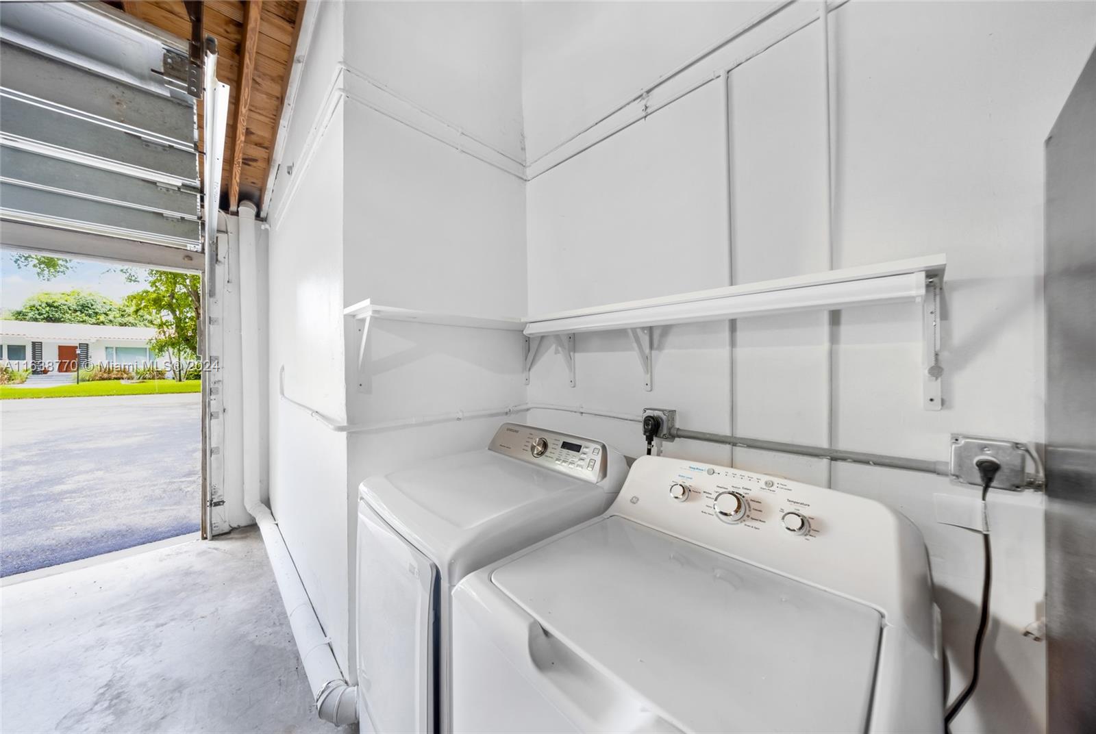 160 NW 92nd St
