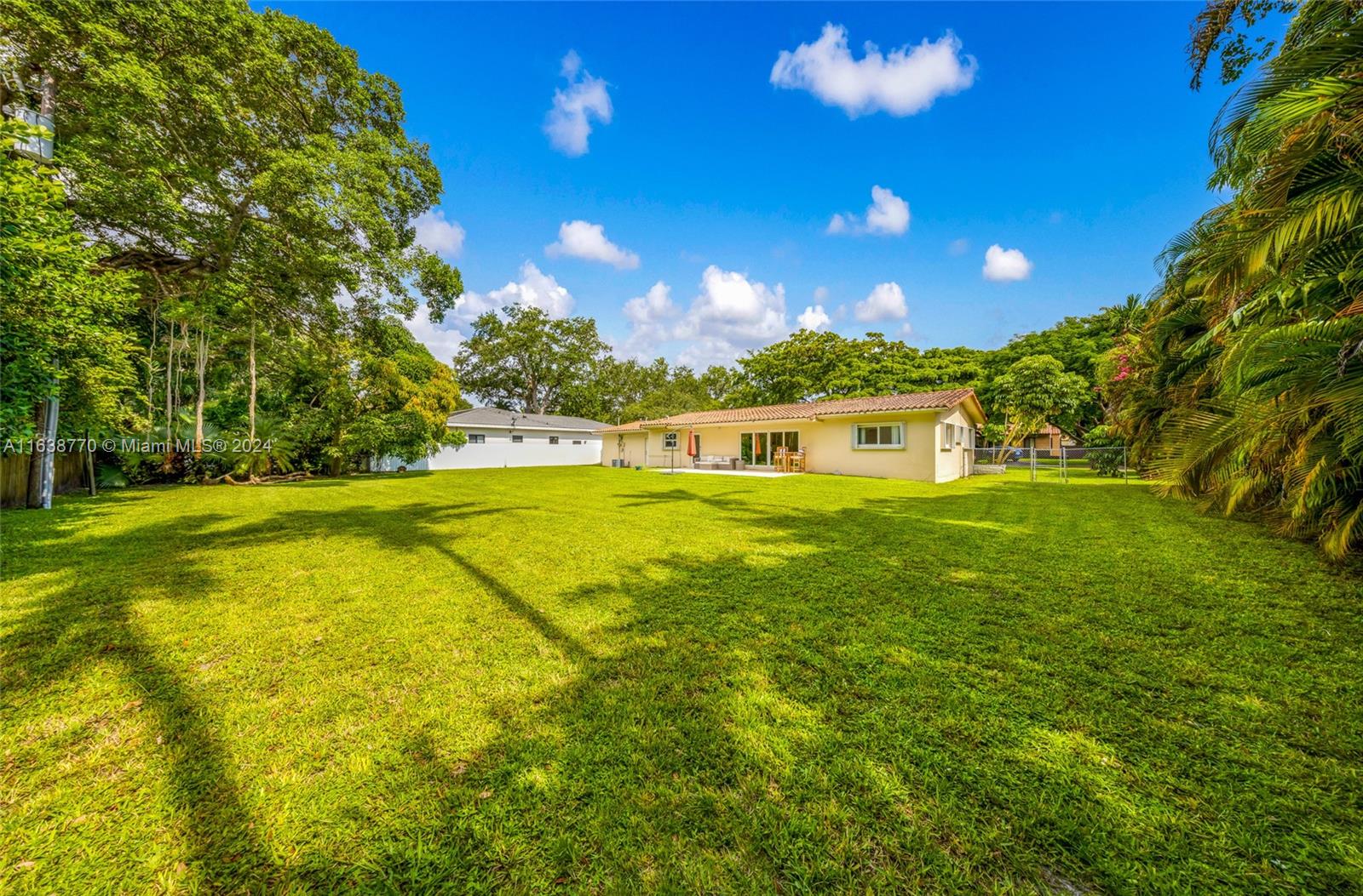 160 NW 92nd St